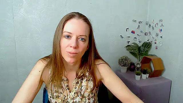 Snapshot of GloriaSi_ chatting on 05-03-26, 09:37 GloriaSi online show from 05-03-26, 09:37