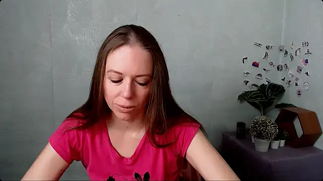 Snapshot of GloriaSi_ chatting on 06-02-26, 02:46 GloriaSi online show from 06-02-26, 02:46