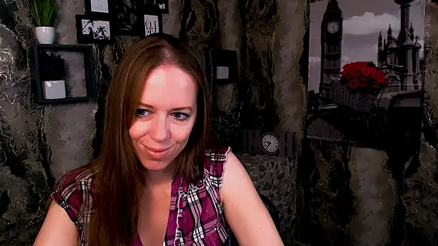 Snapshot of GloriaSi_ chatting on 06-30-26, 02:56 GloriaSi online show from 06-30-26, 02:56