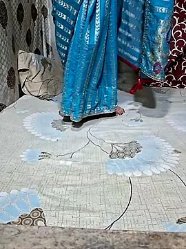 Snapshot of Bhabhi_desi12 chatting on 11-03-25, 03:24 Bhabhi desi12 online show from 11-03-25, 03:24