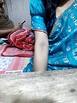 Snapshot of Bhabhi_desi12 chatting on 11-10-25, 03:05 Bhabhi desi12 online show from 11-10-25, 03:05