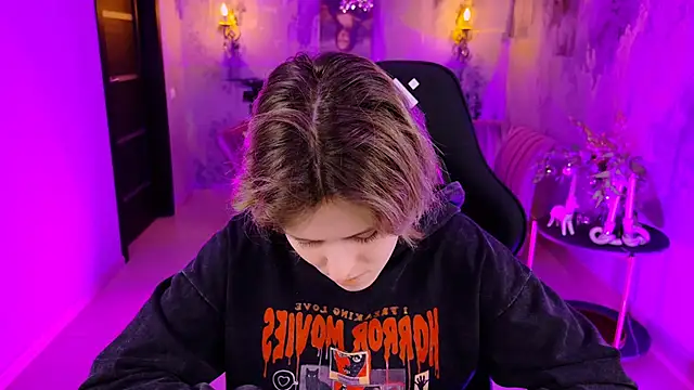 LolaAsmus online show from 01-03-25, 05:06