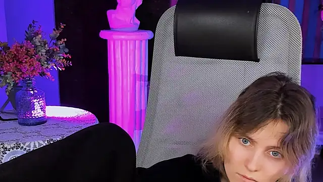 LolaAsmus online show from 02-12-25, 10:46