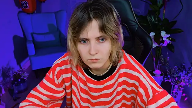 LolaAsmus online show from 02-14-25, 05:09