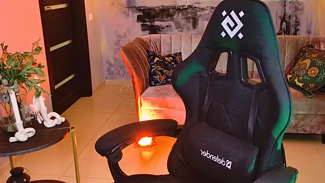 LolaAsmus online show from 03-12-25, 05:13