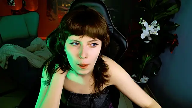 LolaAsmus online show from 04-09-26, 03:50