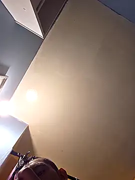 Jovende28 online show from 11-29-25, 09:23