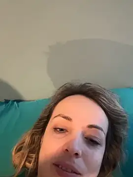 Annelibre online show from 11-29-25, 06:49