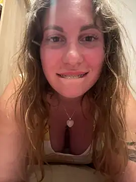 Snapshot of Yanacool007 chatting on 01-27-25, 06:09 Yanacool007 online show from 01-27-25, 06:09