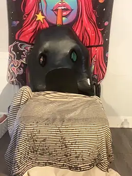 Gripperke00 online show from 10-26-25, 02:12