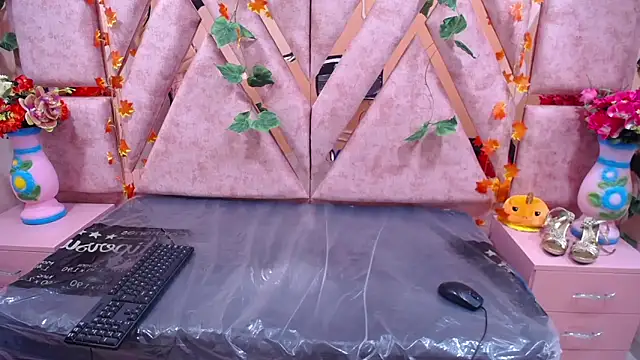 CataleyaLars20 online show from 02-03-25, 12:47