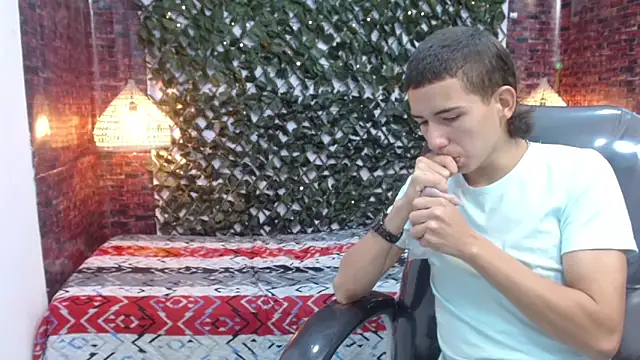 JackSwan18 online show from 01-22-25, 01:11