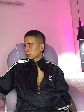 JackSwan18 online show from 10-09-25, 04:10