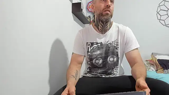 Antoniohot2024 online show from 02-17-25, 12:05