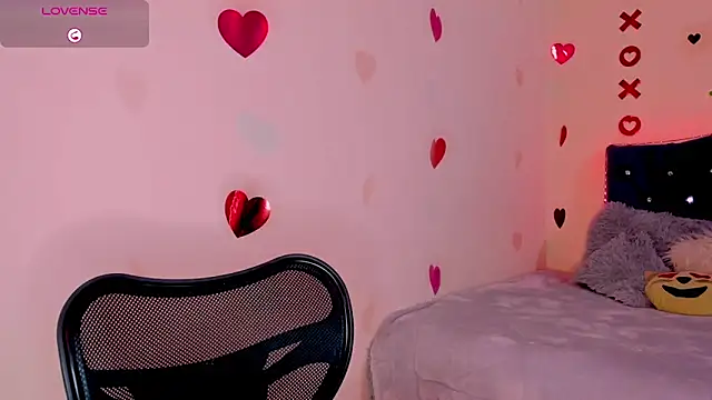 Snapshot of linda_alana chatting on 02-10-25, 06:56 linda alana online show from 02-10-25, 06:56