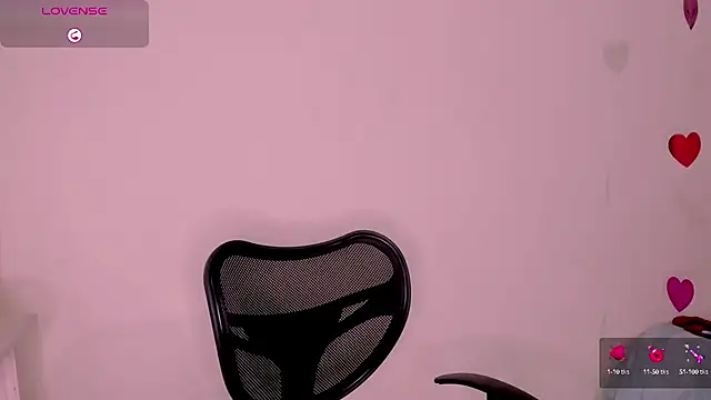 Snapshot of linda_alana chatting on 02-18-25, 11:19 linda alana online show from 02-18-25, 11:19