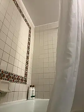 Snapshot of Insaneskillzz69 chatting on 10-09-25, 08:23 Insaneskillzz69 online show from 10-09-25, 08:23