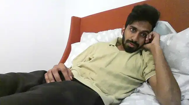 Snapshot of skinny__boy__ chatting on 12-11-24, 07:03 skinny boy online show from 12-11-24, 07:03