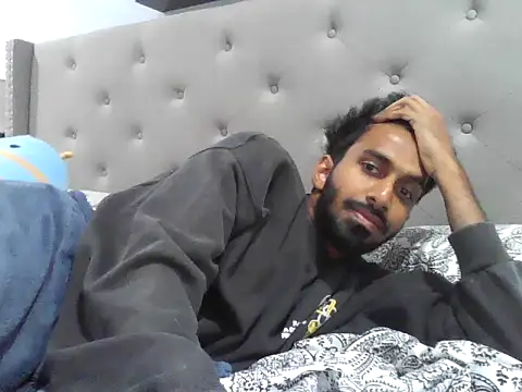 Snapshot of skinny__boy__ chatting on 10-13-25, 05:46 skinny boy online show from 10-13-25, 05:46