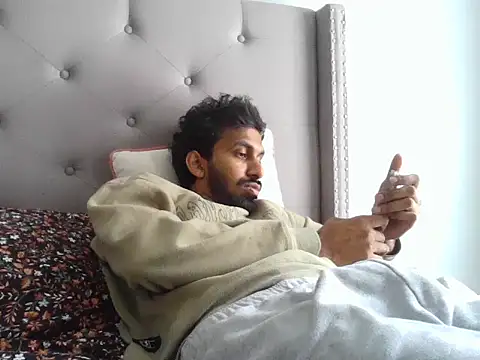 Snapshot of skinny__boy__ chatting on 02-23-26, 06:16 skinny boy online show from 02-23-26, 06:16