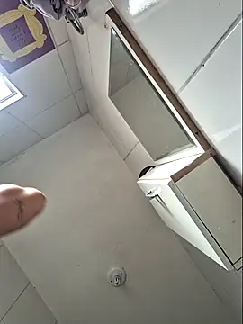 luuhcat09 online show from 11-20-25, 10:37