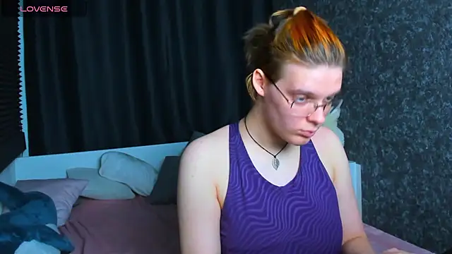 KIKI Krash online show from 12-27-24, 04:21