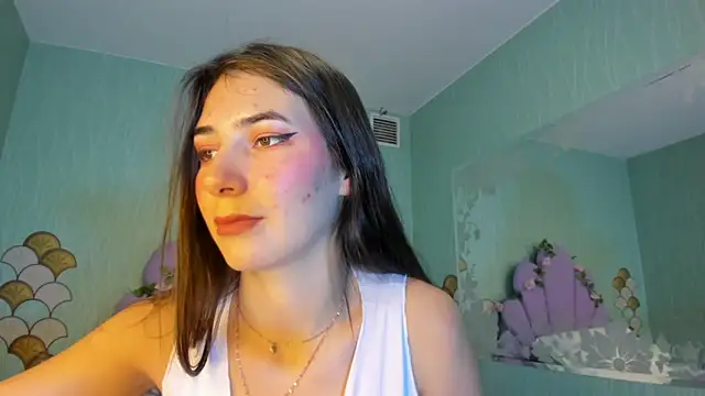 Skinny Linda online show from 12-28-24, 01:28