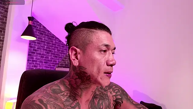 Dantesuarez28 online show from 04-14-26, 03:01