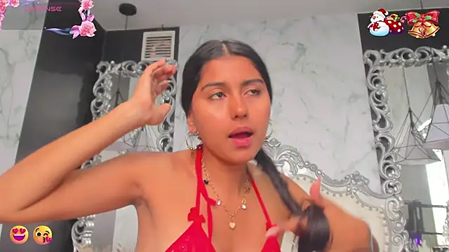 Snapshot of Emmy_Cute18 chatting on 12-28-24, 05:35 Emmy Cute18 online show from 12-28-24, 05:35