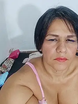 Snapshot of gretasexcy chatting on 10-31-25, 10:16 gretasexcy online show from 10-31-25, 10:16