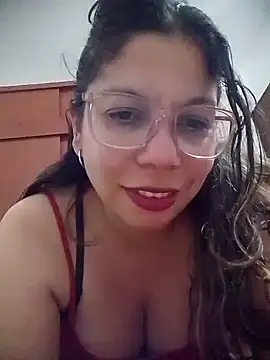 Snapshot of Carliina_Soussa chatting on 05-03-26, 12:27 Carliina Soussa online show from 05-03-26, 12:27