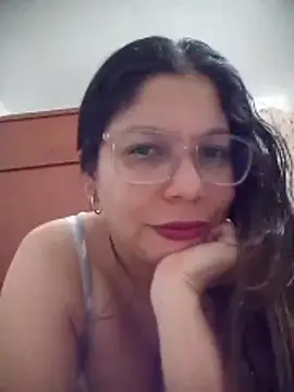 Snapshot of Carliina_Soussa chatting on 05-19-26, 11:33 Carliina Soussa online show from 05-19-26, 11:33