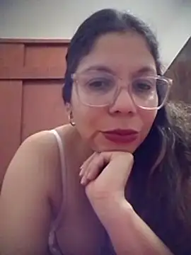 Snapshot of Carliina_Soussa chatting on 05-28-26, 11:57 Carliina Soussa online show from 05-28-26, 11:57