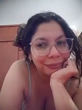 Snapshot of Carliina_Soussa chatting on 06-11-26, 03:26 Carliina Soussa online show from 06-11-26, 03:26