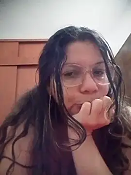 Snapshot of Carliina_Soussa chatting on 06-14-26, 02:46 Carliina Soussa online show from 06-14-26, 02:46