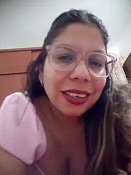 Snapshot of Carliina_Soussa chatting on 06-17-26, 12:02 Carliina Soussa online show from 06-17-26, 12:02