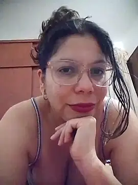 Snapshot of Carliina_Soussa chatting on 06-18-26, 10:47 Carliina Soussa online show from 06-18-26, 10:47