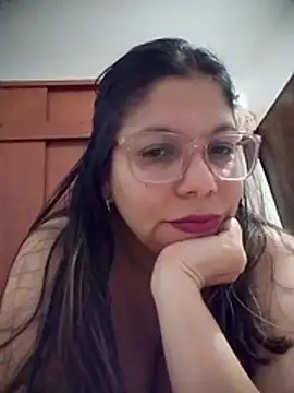 Snapshot of Carliina_Soussa chatting on 06-24-26, 11:37 Carliina Soussa online show from 06-24-26, 11:37