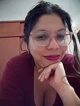 Snapshot of Carliina_Soussa chatting on 06-25-26, 11:42 Carliina Soussa online show from 06-25-26, 11:42