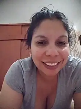 Snapshot of Carliina_Soussa chatting on 06-27-26, 11:54 Carliina Soussa online show from 06-27-26, 11:54