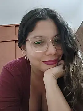 Snapshot of Carliina_Soussa chatting on 07-06-26, 11:07 Carliina Soussa online show from 07-06-26, 11:07