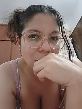 Snapshot of Carliina_Soussa chatting on 07-13-26, 11:51 Carliina Soussa online show from 07-13-26, 11:51