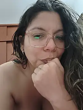 Snapshot of Carliina_Soussa chatting on 07-14-26, 02:05 Carliina Soussa online show from 07-14-26, 02:05