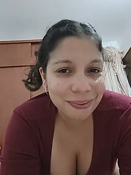 Snapshot of Carliina_Soussa chatting on 07-27-26, 11:01 Carliina Soussa online show from 07-27-26, 11:01