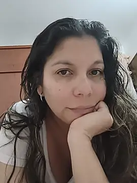 Snapshot of Carliina_Soussa chatting on 07-30-26, 11:37 Carliina Soussa online show from 07-30-26, 11:37