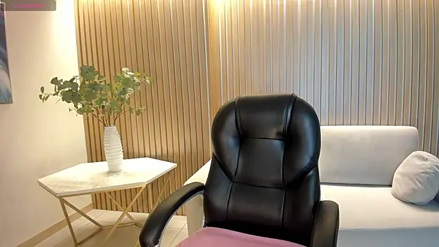 SavannahStorm online show from 03-21-26, 12:10