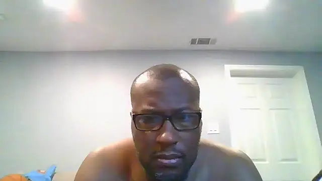 Snapshot of littbbc chatting on 10-02-25, 07:21 littbbc online show from 10-02-25, 07:21