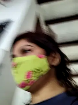 Snapshot of illay_love chatting on 03-11-25, 06:43 illay love online show from 03-11-25, 06:43