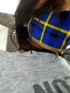 Snapshot of illay_love chatting on 03-18-25, 03:09 illay love online show from 03-18-25, 03:09