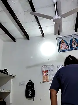 Snapshot of illay_love chatting on 10-14-25, 04:57 illay love online show from 10-14-25, 04:57